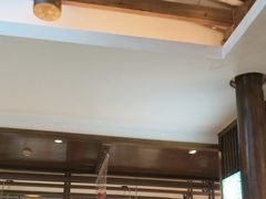 -阿瓦山寨·湘菜现炒·剁椒鱼头王(咸阳总店)