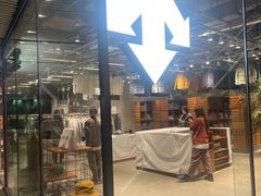 -迪桑特DESCENTE(北京三里屯BLANC店)
