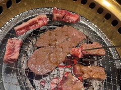 -山川小町·极番烧肉(新地假日广场店)