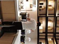 -柏曼酒店(重庆解放碑洪崖洞店)