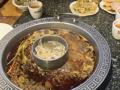 -杨肥肠火锅大排档(火车站花园店)