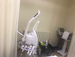 -苗方清颜痘肌研究所