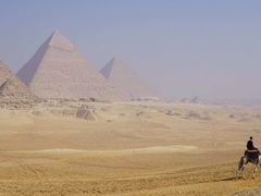 -吉萨金字塔群