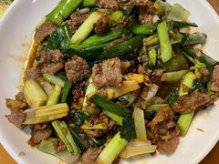 -临江餐馆二楼美食部落