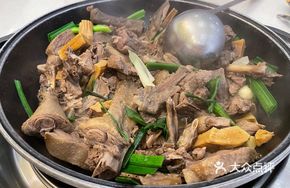 Flavorful Braised Goose