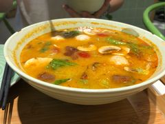 冬阴功海鲜粉-越弥越南传统美食馆