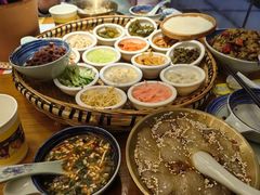 -包整·丝娃娃(一览甲秀楼风景店)