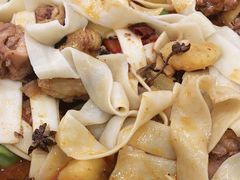 -撒拉人家.酸菜牦牛肉火锅