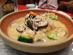 -侬佳蒸菜馆(听潮店)
