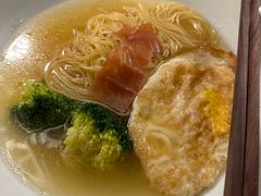 -MONICH牛排融合餐厅(和义大道购物中心店)