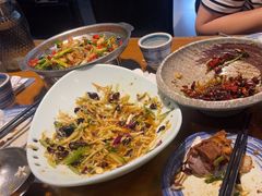 -95号酱骨·一块豆腐(展春园西路店)