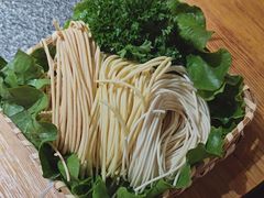 -湊湊火锅·茶憩(郑州绿地新都会店)