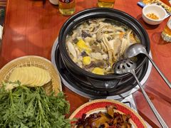 -菌之家·专业纯野生菌火锅·特色炒菌