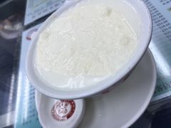 -义顺牛奶公司