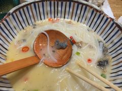 -鲜越鲜鱼粉(财富购物中心店)