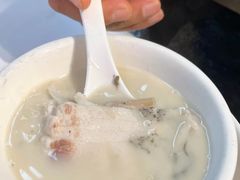 -陈大锅·岳阳鱼馆·地道岳阳菜(美食街店)