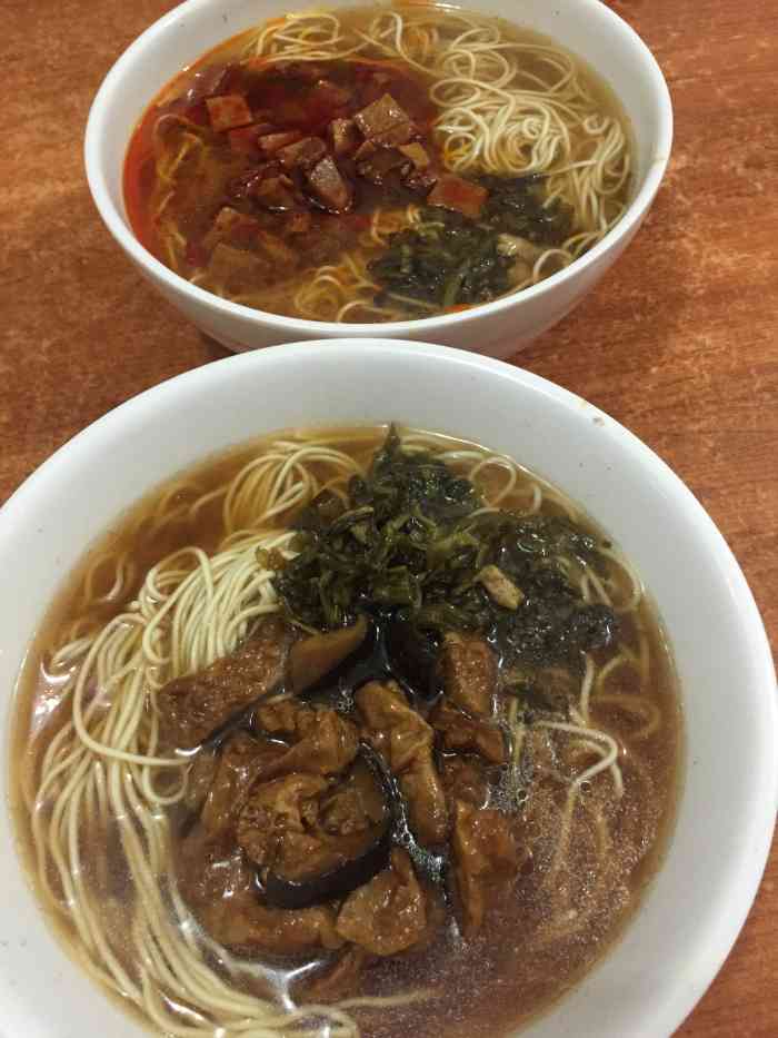 小巷面馆-"味道不错!本来路过说吃个大排面,发现这家.