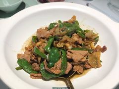 -费大厨辣椒炒肉(高铁吾悦广场店)