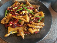 -曼听小寨海鲜烧烤·大连辣炒大王(盖州街店)