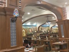 大堂-清真·玛丽亚新疆菜主题餐厅(浙江中路店)