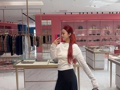 -百年港湾奥特莱斯(香炉礁店)