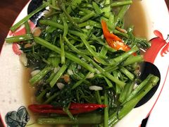 -Dang restaurant (patong phuket)