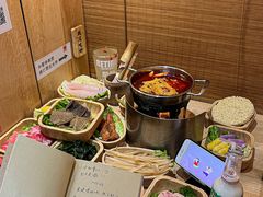 -独食火锅·半米屋台(直营总店)