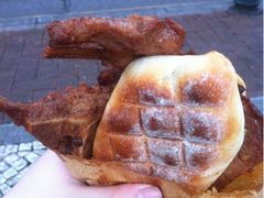 猪扒包-大利来记咖啡室(告利雅施利华街店)