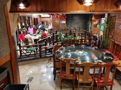 -大宝全猪馆(南京路店)