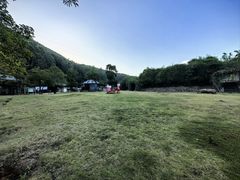-十万大山布透温泉