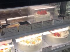 -红宝石·鲜奶小方·海派西点房(南丹店)