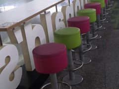 -麦当劳(鄂尔多斯机场店)