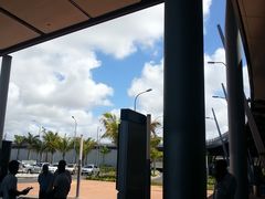 -西沃古尔·拉姆古兰爵士国际机场