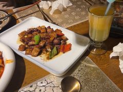 -迪拜杭州风味音乐餐厅(杭州首店 湖滨步行街店)