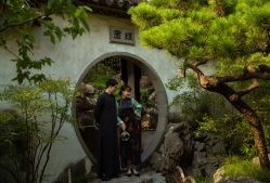 -Mu慕婚纱摄影·超级工作室