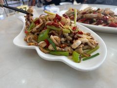 -覃记海鲜美食餐厅