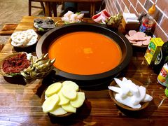 -黄潇洒老火锅(九眼桥宏济巷店)