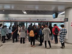 -新百广场(地铁站)