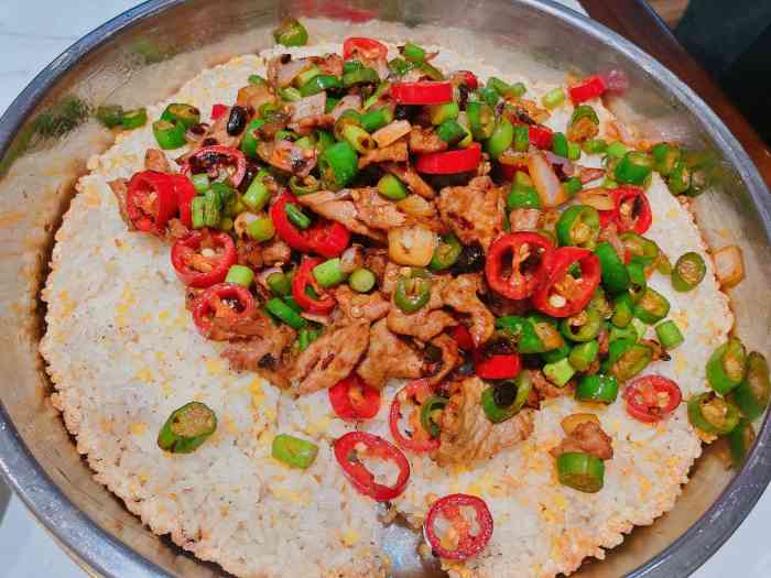 金洲美食浔味陕南位于西安市高新四路万科金域国际二层主营陕南菜有