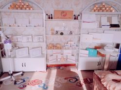 -阿茹娜美容会馆