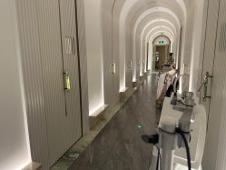 -AURAS璈然科技护肤中心