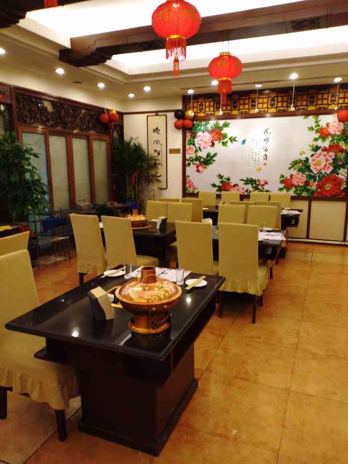 金山城火锅城-"老店了,之前来吃过小面,很赞.今天来吃的.