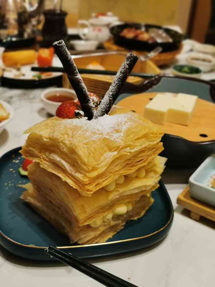 正哥点心专家(国大店)-"地方还是很好找的,国大三楼出电梯就能看到.