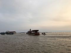 -洞里萨湖