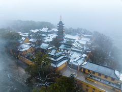 -灵岩山风景区