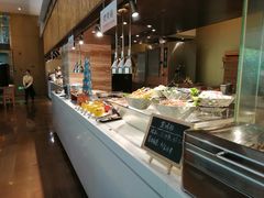 自助取餐区-威珀斯酒店·珀萃美食餐厅 | 海鲜刺身·现烤生蚝·特色烤肉