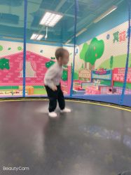 -莫莉幻想儿童乐园(武汉保利广场店)