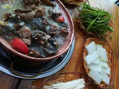 -阿婆情腊排骨火锅(金虹路店)