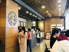 -星巴克(杭州西湖银泰1F店)