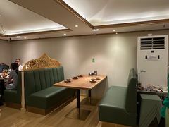 大堂-贯贯吉·清真餐厅(浙江中路店)